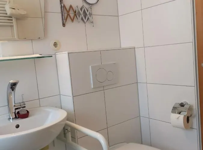 Nordhelm 15 Siedlung, Orson's Huett 公寓 *